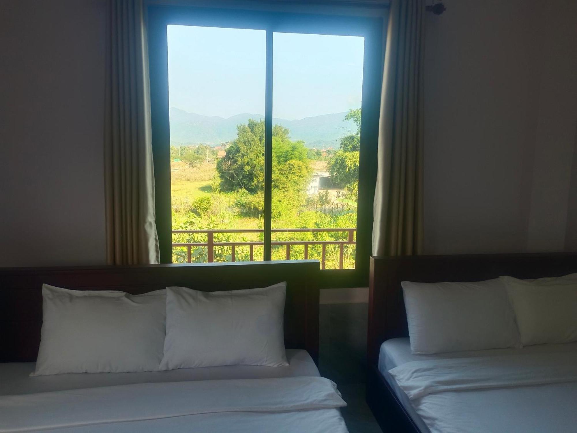 Dd Guesthouse Vang Vieng Exterior photo