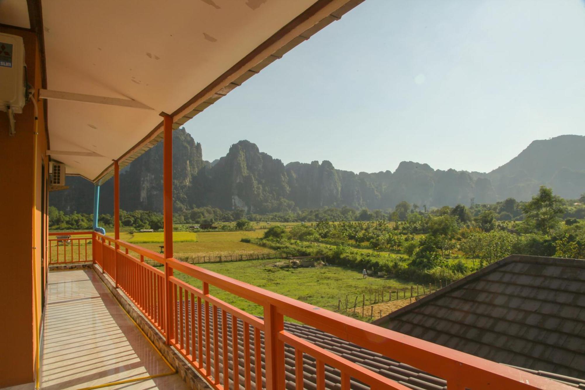 Dd Guesthouse Vang Vieng Exterior photo