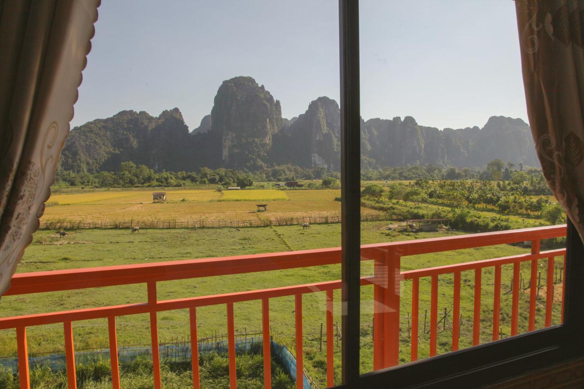 Dd Guesthouse Vang Vieng Exterior photo